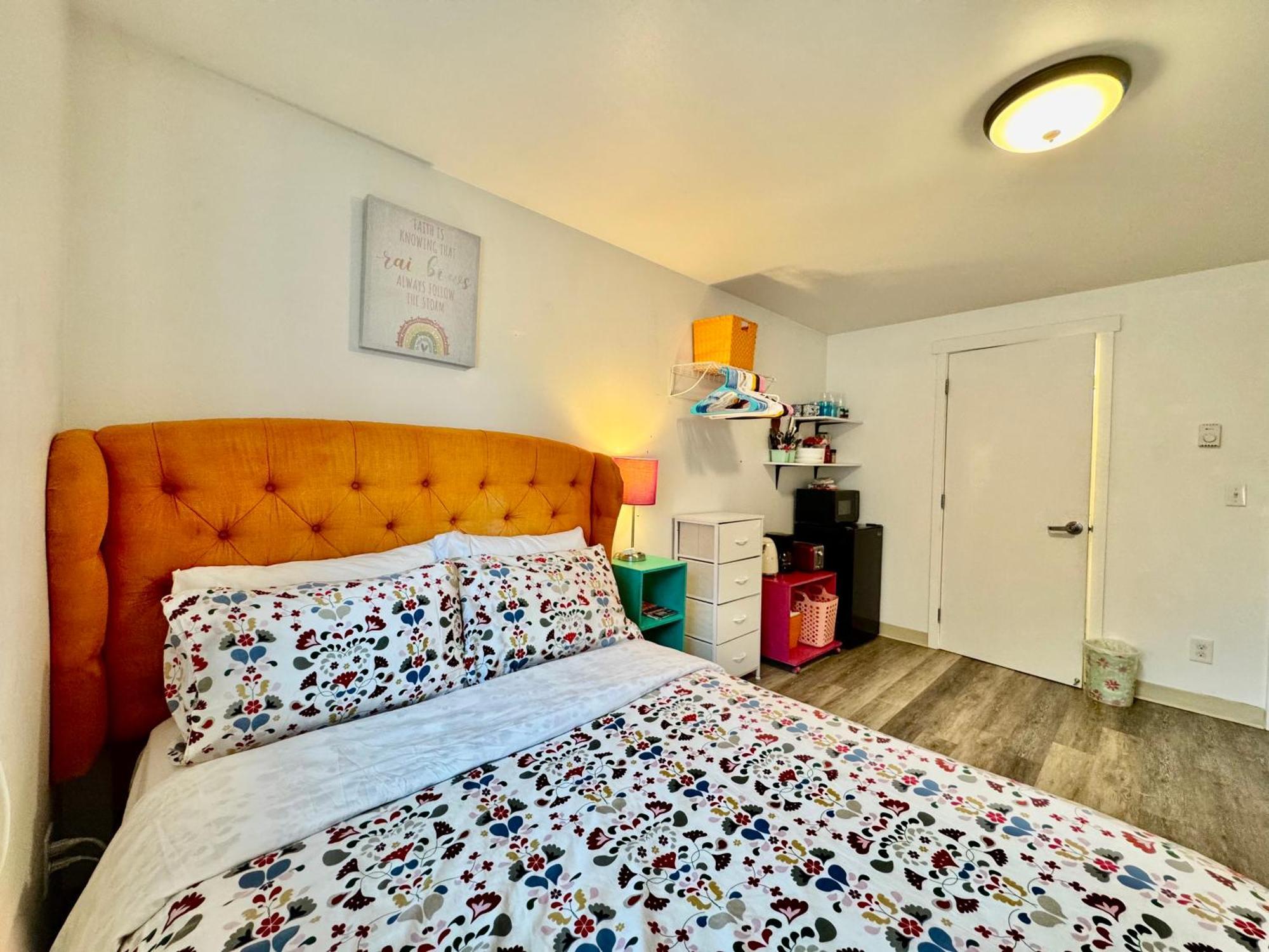 Micro Studio Apartment In University District- 10 Mins Walk To University Of Wa Seattle Exteriör bild